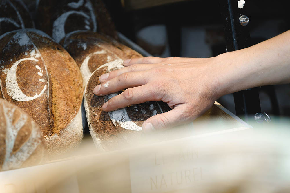 Cyprien, boulanger du quartier SaintCyprien, rue de la République